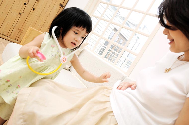 お母様のお口の中の状態が、「虫歯になりやすい子」を作ります